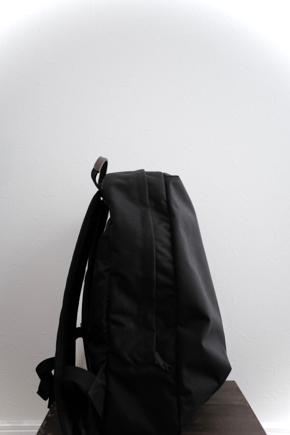 Classic Rucksack Black (Leather - Brown) – DEMODY Classic Rucksack Black (Leather - Brown) – DEMODY