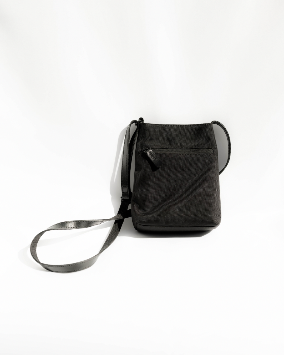 Proche Shoulder Bag 3/14 (Sat) 19:00~ 販売START