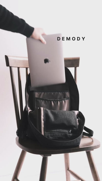 Classic Rucksack Black (Leather - Brown)